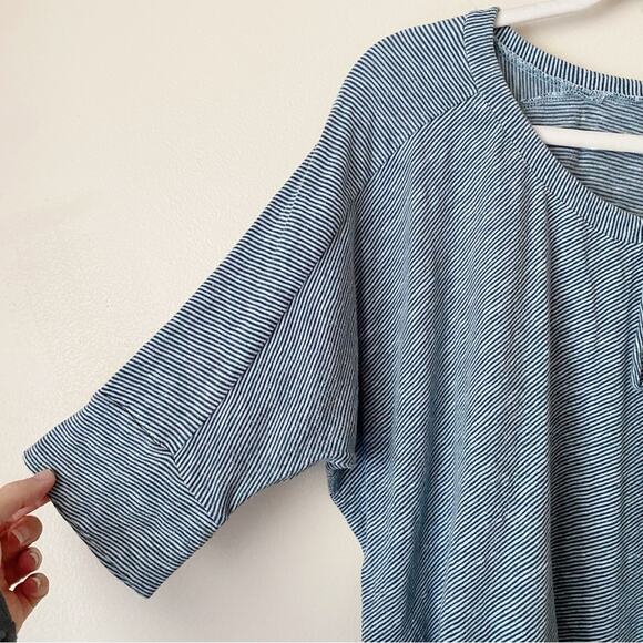 Pete & Greta Johnny Was | Pinstripe Short Sleeve Shirt Top High Low Hem Blue M - Picture 3 of 7